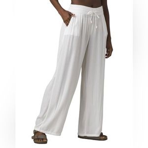 NWOT. Prana Fernie Beach Pant. Size M.